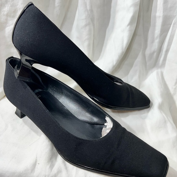 Stuart Weitzman Women's Square Toe Low Heel Classic Pumps Black... - Picture 11 of 16
